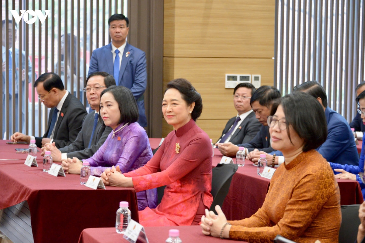 chu tich quoc hoi tran thanh man tham Dai su quan viet nam tai han quoc hinh anh 7