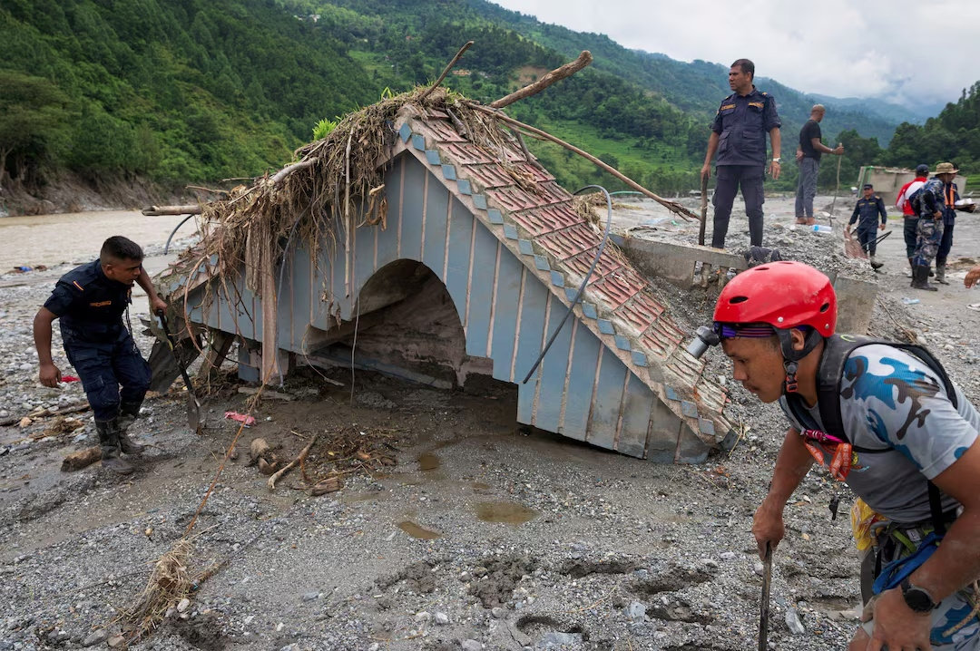 người phụ nữ nepal được tìm thấy sống sót thần kỳ sau khi gia đình đã làm tang lễ hình ảnh 1 nguoi phu nu nepal duoc tim thay song sot than ky sau khi gia dinh da lam tang le hinh anh 1