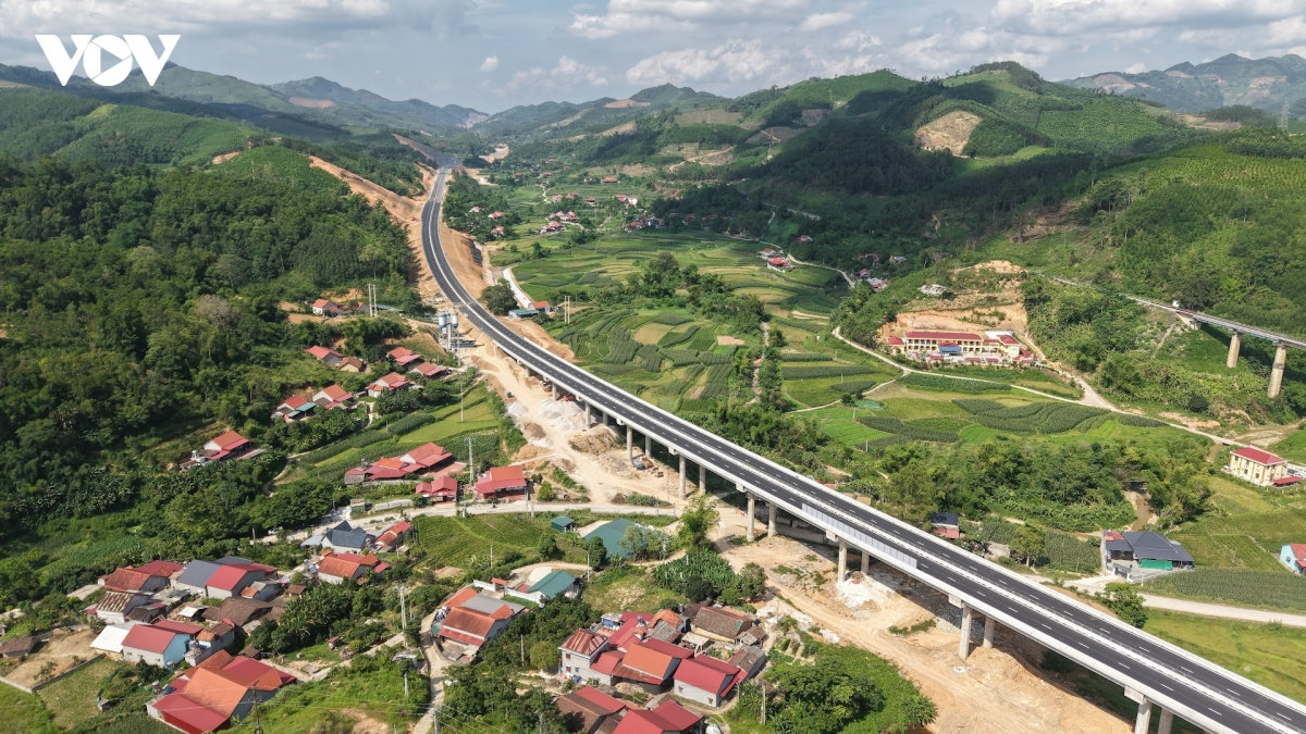 bộ xây dựng yêu cầu không để 34 dự án giao thông chậm tiến độ hình ảnh 2 bo xay dung yeu cau khong de 34 du an giao thong cham tien do hinh anh 2
