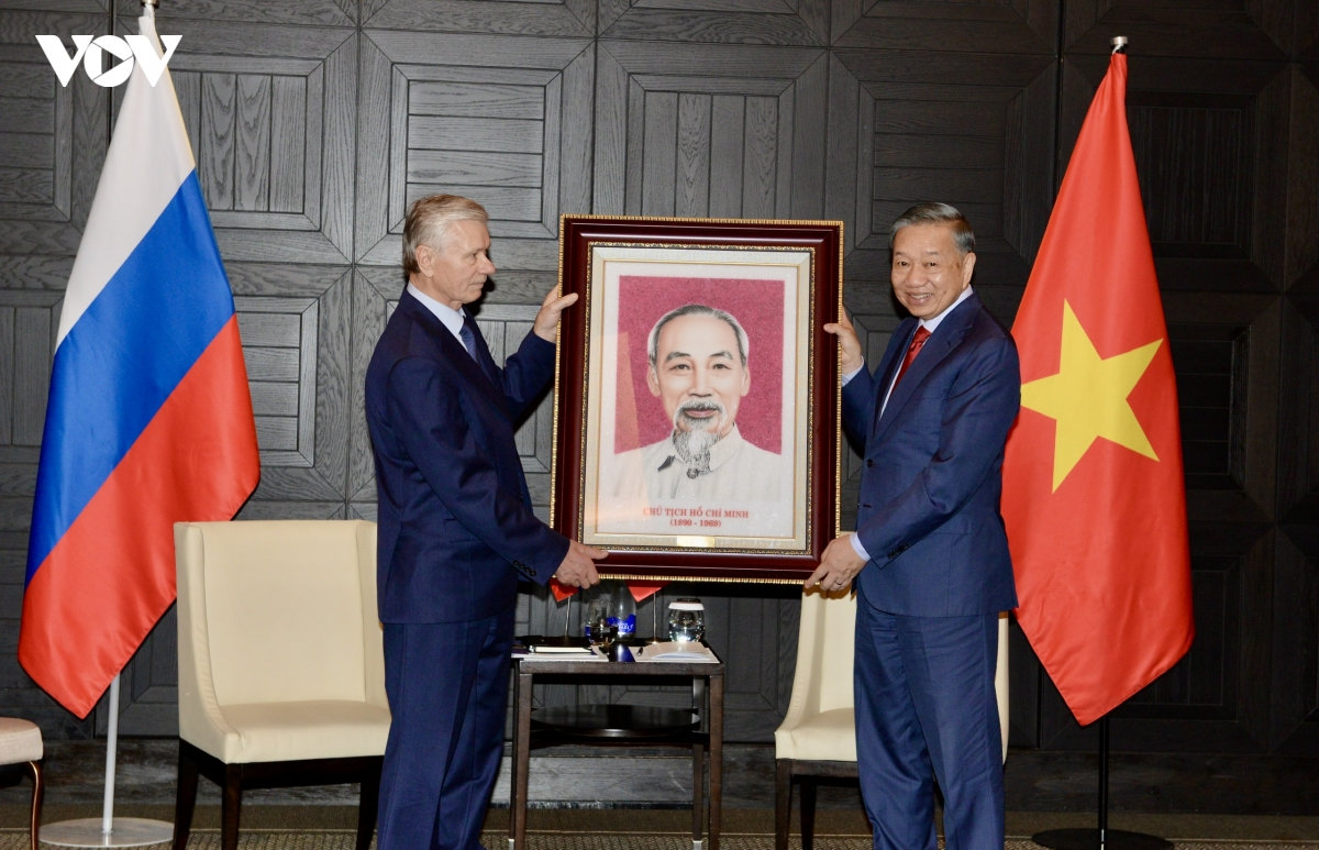 tổng bí thư, chủ tịch nước tô lâm tiếp đại biểu hội cựu chiến binh nga hình ảnh 1 tong bi thu, chu tich nuoc to lam tiep dai bieu hoi cuu chien binh nga hinh anh 1