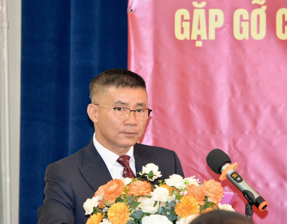 chủ tịch quốc hội trần thanh mẫn gặp gỡ cộng đồng người việt nam tại mông cổ hình ảnh 4 chu tich quoc hoi tran thanh man gap go cong dong nguoi viet nam tai mong co hinh anh 4