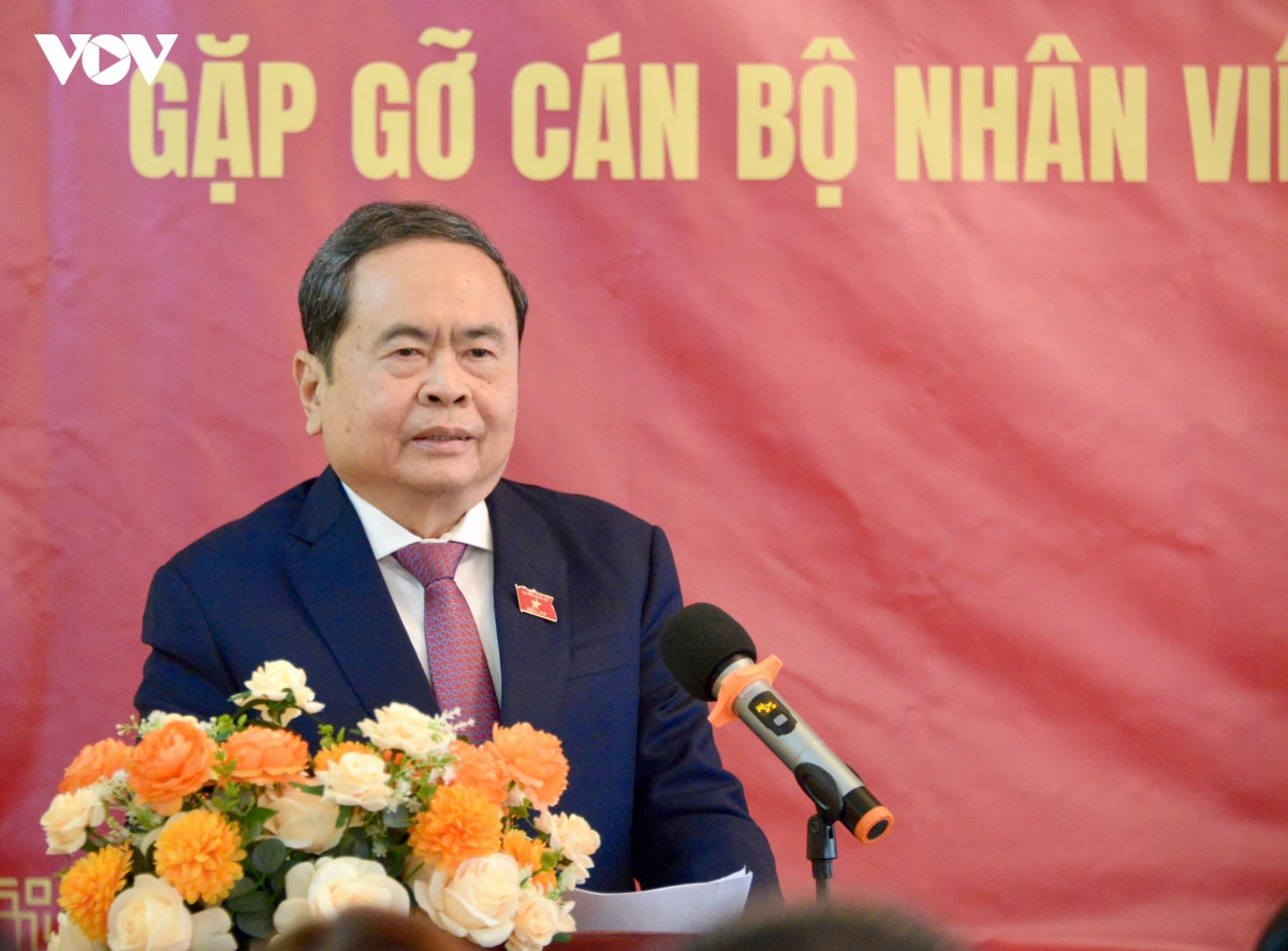 chủ tịch quốc hội trần thanh mẫn gặp gỡ cộng đồng người việt nam tại mông cổ hình ảnh 5 chu tich quoc hoi tran thanh man gap go cong dong nguoi viet nam tai mong co hinh anh 5