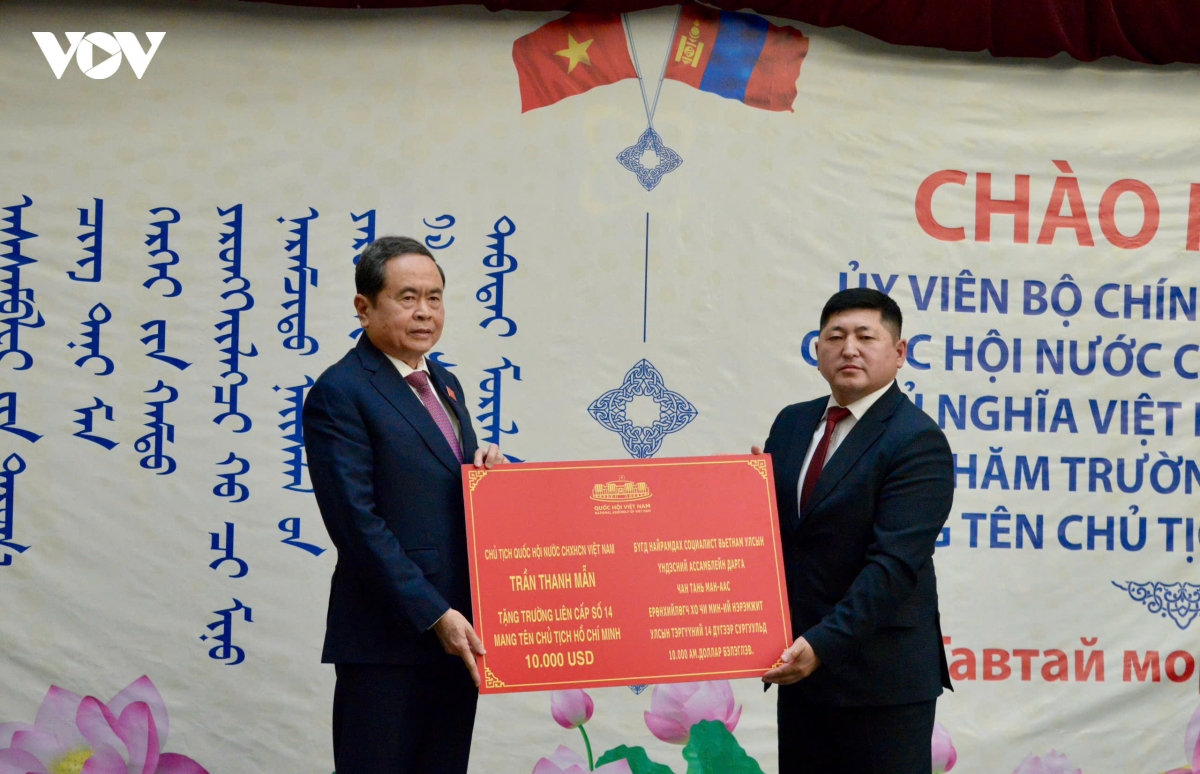chu tich quoc hoi va phu nhan tham truong mang ten chu tich ho chi minh o mong co hinh anh 16