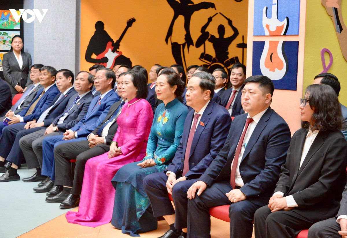 chu tich quoc hoi va phu nhan tham truong mang ten chu tich ho chi minh o mong co hinh anh 8