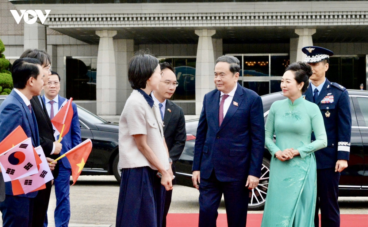 chủ tịch quốc hội trần thanh mẫn kết thúc tốt đẹp chuyến thăm chính thức hàn quốc hình ảnh 2 chu tich quoc hoi tran thanh man ket thuc tot dep chuyen tham chinh thuc han quoc hinh anh 2