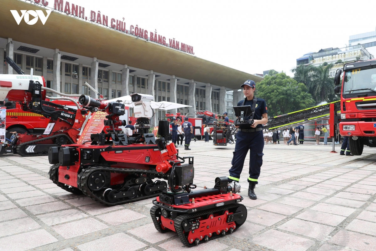 khai mac trien lam quoc te ve ky thuat, phuong tien pccc cnch nam 2026 hinh anh 15