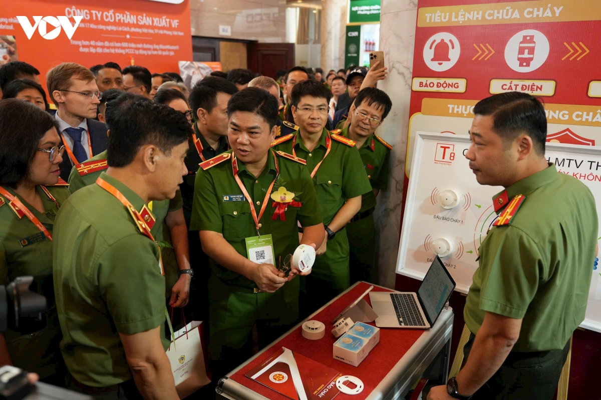 khai mac trien lam quoc te ve ky thuat, phuong tien pccc cnch nam 2026 hinh anh 8