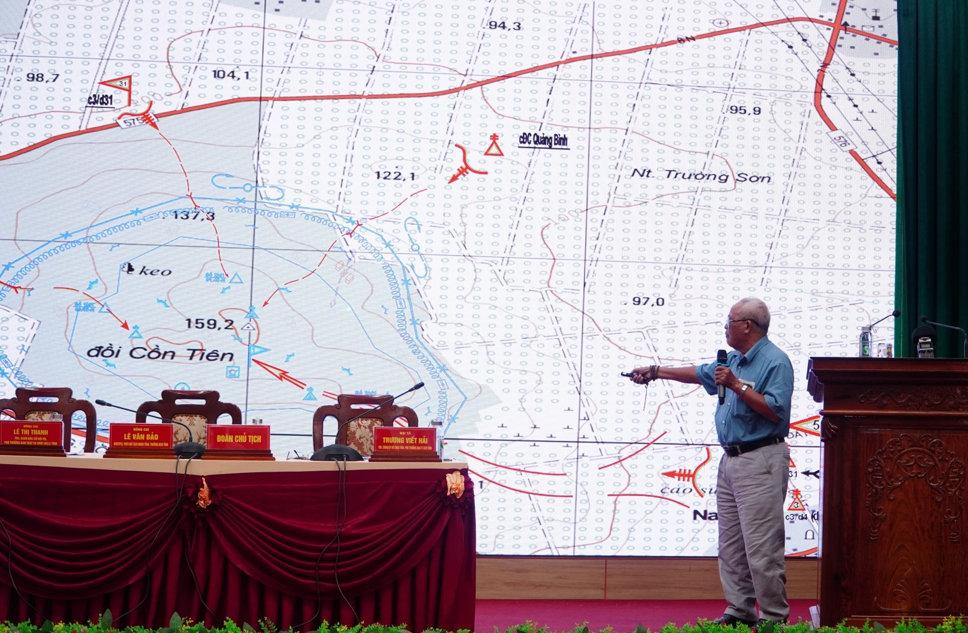 nhan-chung-cung-cap-thong-tin-tren-ban-do-thuc-dia.jpg