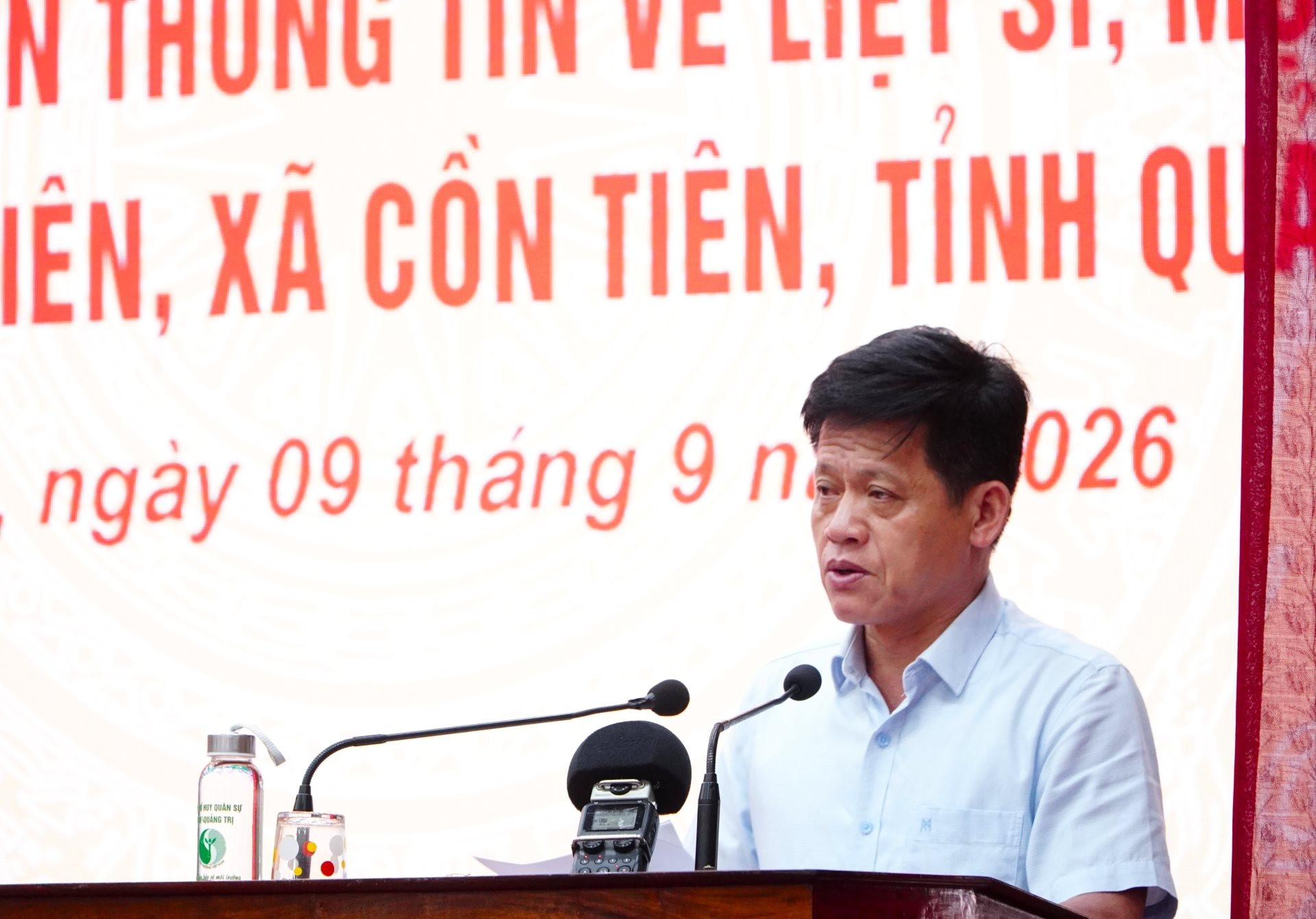 ong-le-van-bao-pho-chu-tich-ubnd-tinh-truong-ban-chi-dao-tim-kiem-quy-tap-va-xac-dinh-danh-tinh-hai-cot-liet-si-tinh-quang-tri-ket-luan-hoi-thao.jpg