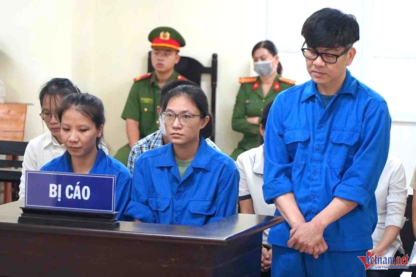 Các bị cáo tại phiên tòa. (Ảnh: VL)