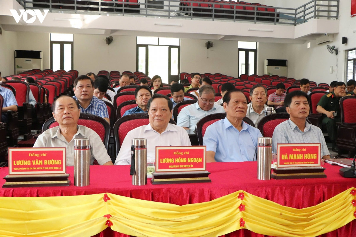 từ chiếc bàn học đến dịch vụ công tận bản chính quyền đổi cách làm hình ảnh 6 tu chiec ban hoc den dich vu cong tan ban chinh quyen doi cach lam hinh anh 6