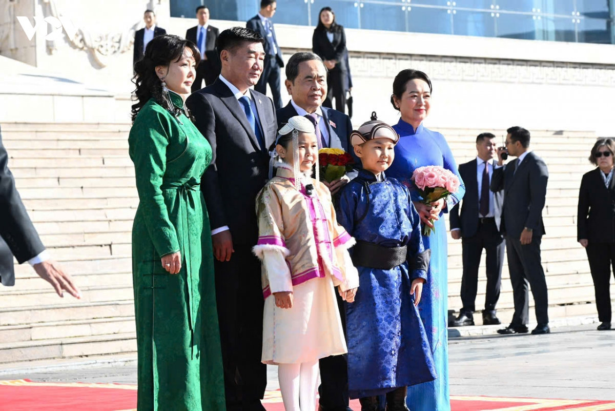 chủ tịch quốc hội mông cổ chủ trì lễ đón chủ tịch quốc hội trần thanh mẫn hình ảnh 3 chu tich quoc hoi mong co chu tri le don chu tich quoc hoi tran thanh man hinh anh 3