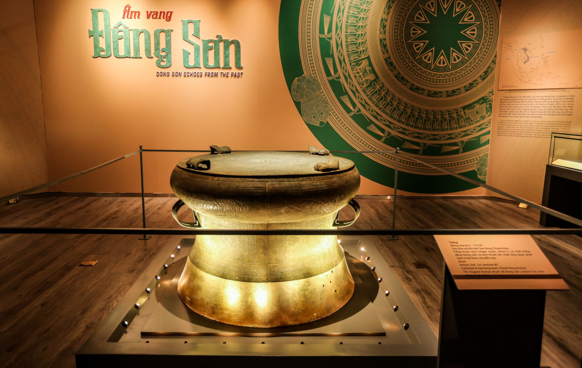 Trống đồng Sao Vàng - trống đồng Đông Sơn có kích thước lớn nhất từng được phát hiện ở Việt Nam.