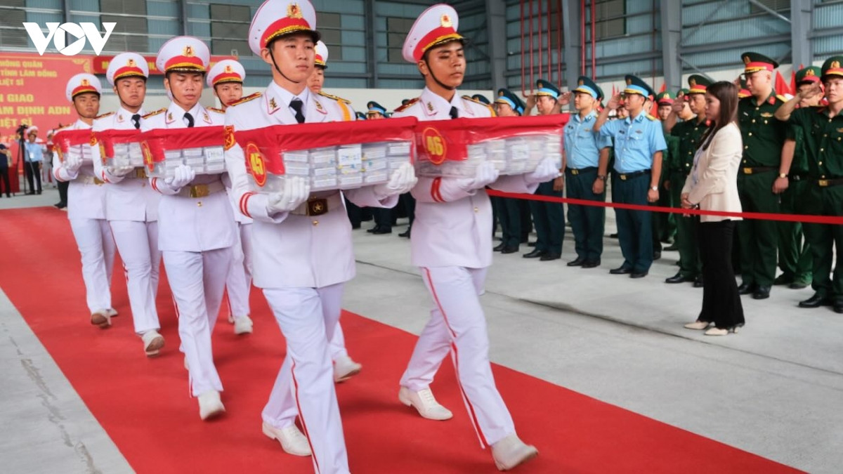 Dua hon 13.500 mau hai cot liet si tu Dong nai, tay ninh, lam Dong di giam dinh adn hinh anh 9