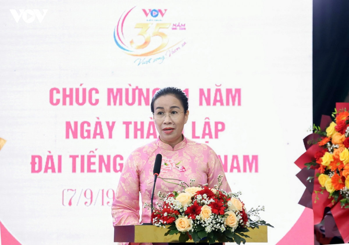 vov mien trung gap mat nhan dip 35 nam ngay thanh lap hinh anh 6