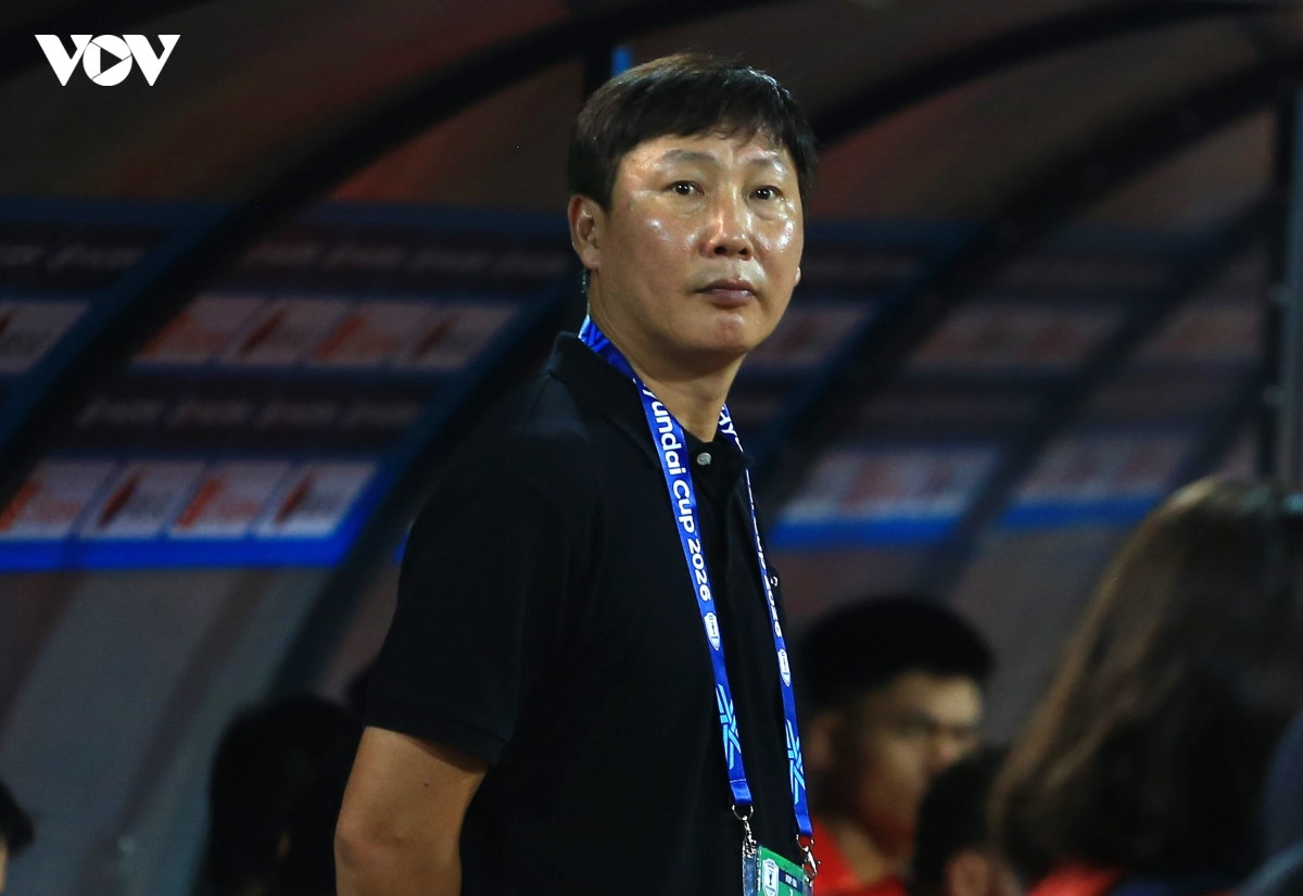 hlv kim sang sik nhan tin buon truoc fifa asean cup 2026 hinh anh 1