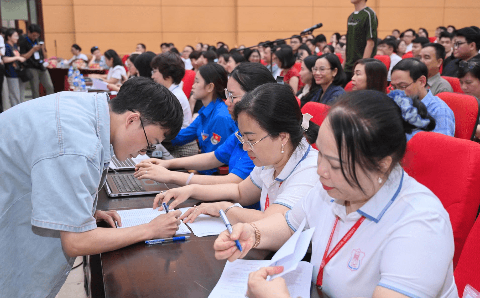 Thí sinh xác nhận chuyên ngành nội trú.