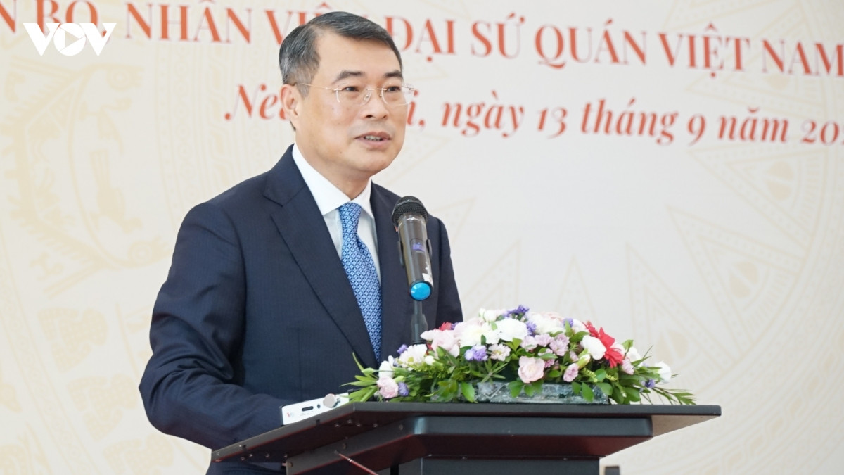 thủ tướng gặp cán bộ nhân viên Đại sứ quán việt nam tại Ấn Độ hình ảnh 3 thu tuong gap can bo nhan vien Dai su quan viet nam tai An Do hinh anh 3