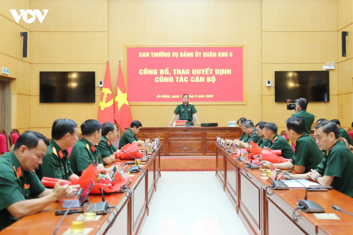 quân khu 5 công bố quyết định điều động, bổ nhiệm cán bộ hình ảnh 1 quan khu 5 cong bo quyet dinh dieu dong, bo nhiem can bo hinh anh 1