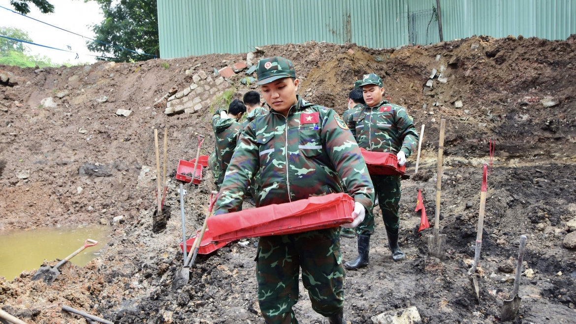 phát hiện 14 hài cốt liệt sĩ tại khu a công viên lê thị riêng hình ảnh 2 phat hien 14 hai cot liet si tai khu a cong vien le thi rieng hinh anh 2