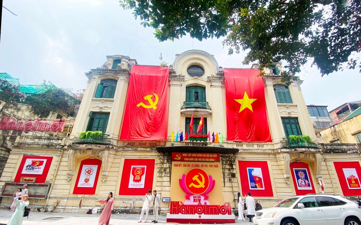 người dân băn khoăn về đề xuất xây khách sạn tại khu vực góc hồ hoàn kiếm hình ảnh 3 nguoi dan ban khoan ve de xuat xay khach san tai khu vuc goc ho hoan kiem hinh anh 3