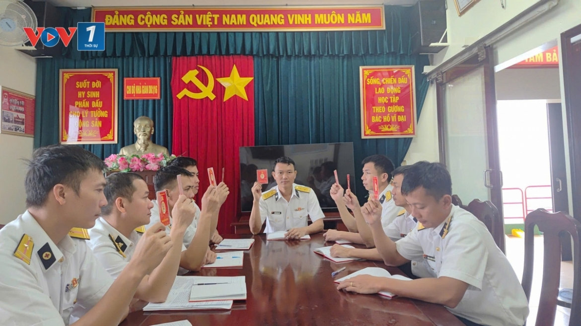 nguoi linh nha gian dk1 hoc tap bac giua bien troi to quoc hinh anh 7