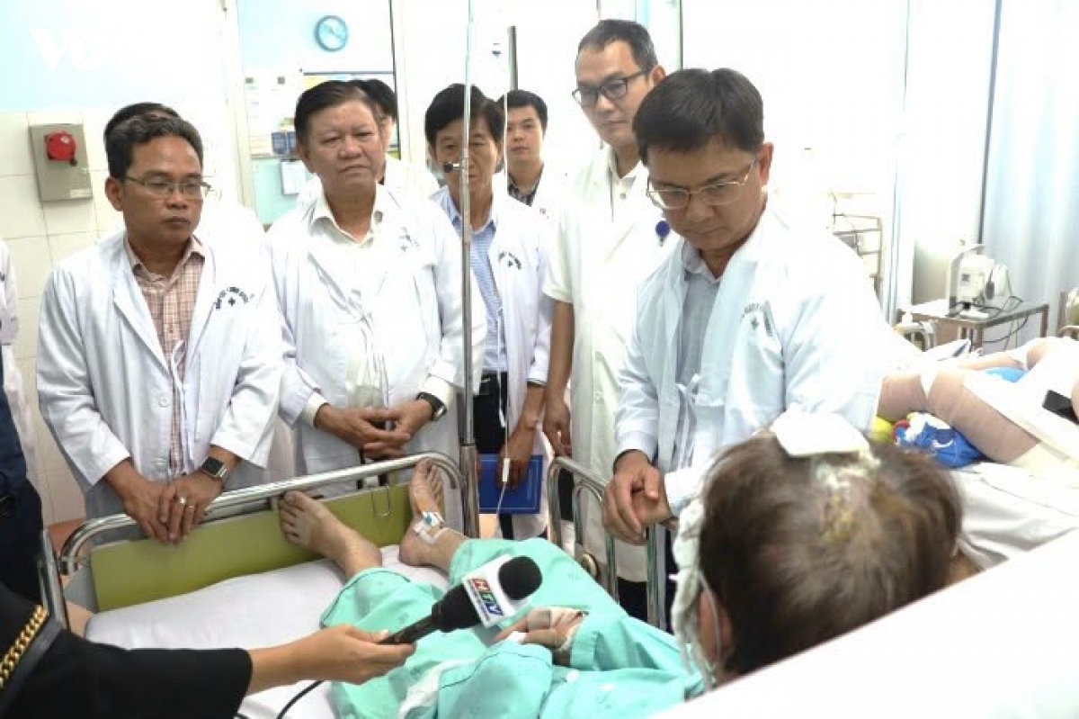 tp.hcm hỗ trợ khẩn cấp nạn nhân vụ hỏa hoạn tại phường chợ lớn hình ảnh 1 tp.hcm ho tro khan cap nan nhan vu hoa hoan tai phuong cho lon hinh anh 1