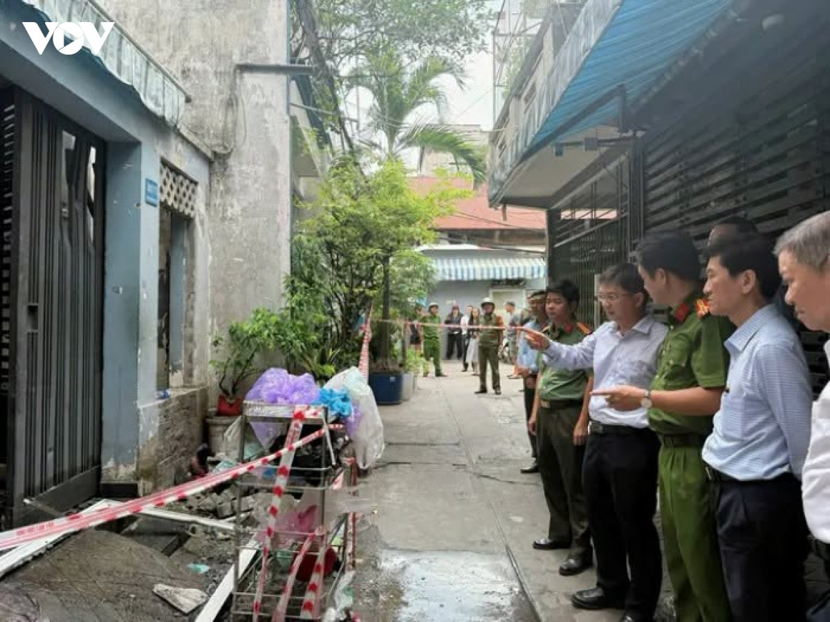 tp.hcm hỗ trợ khẩn cấp nạn nhân vụ hỏa hoạn tại phường chợ lớn hình ảnh 3 tp.hcm ho tro khan cap nan nhan vu hoa hoan tai phuong cho lon hinh anh 3