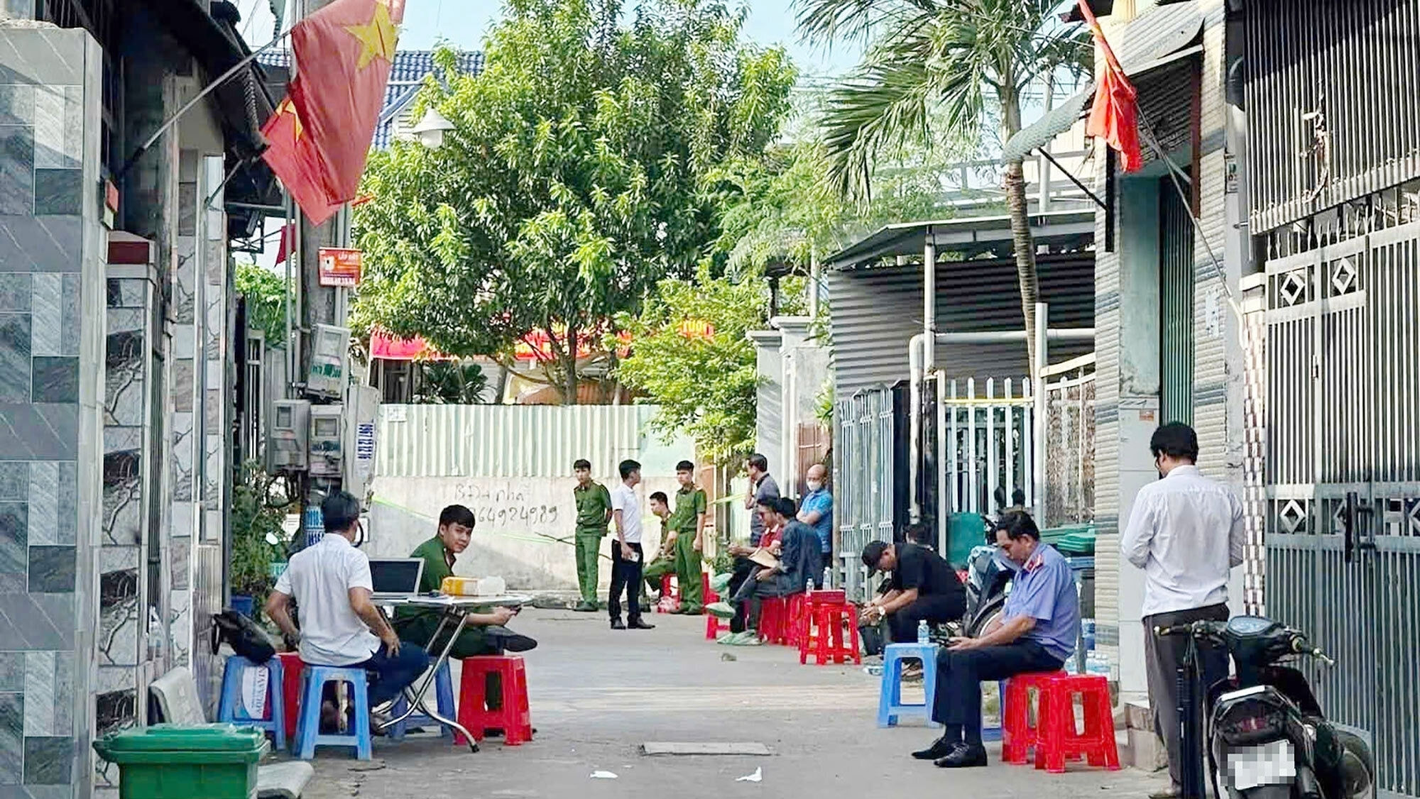 Con hẻm nơi xảy ra vụ việc. (Ảnh: B.L)