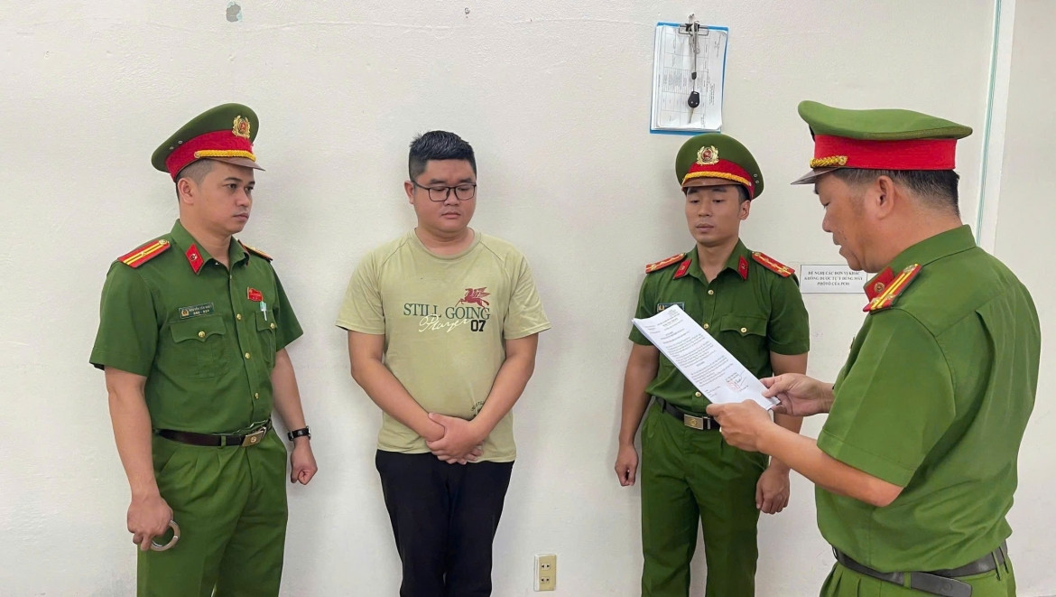 khởi tố, bắt tạm giam đối tượng chiếm đoạt gần 2 tỷ đồng tiền đáo hạn ngân hàng hình ảnh 1 khoi to, bat tam giam doi tuong chiem doat gan 2 ty dong tien dao han ngan hang hinh anh 1