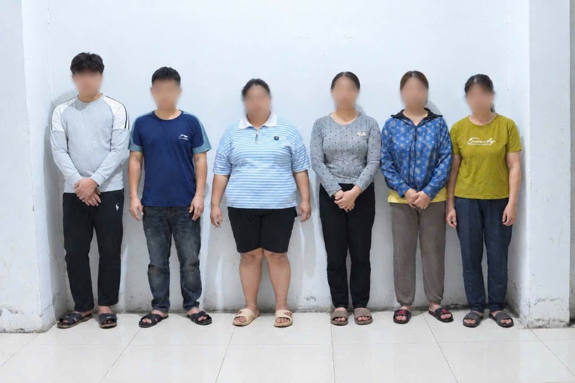vu livestream gay roi tai benh vien o phu tho, khoi to 2 cap thong gia hinh anh 1