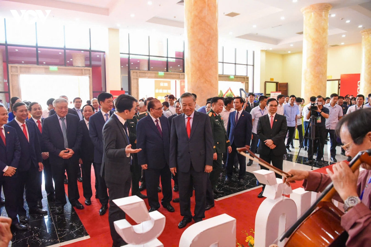 tổng bí thư, chủ tịch nước tô lâm dự lễ công bố thành lập thành phố bắc ninh hình ảnh 4 tong bi thu, chu tich nuoc to lam du le cong bo thanh lap thanh pho bac ninh hinh anh 4
