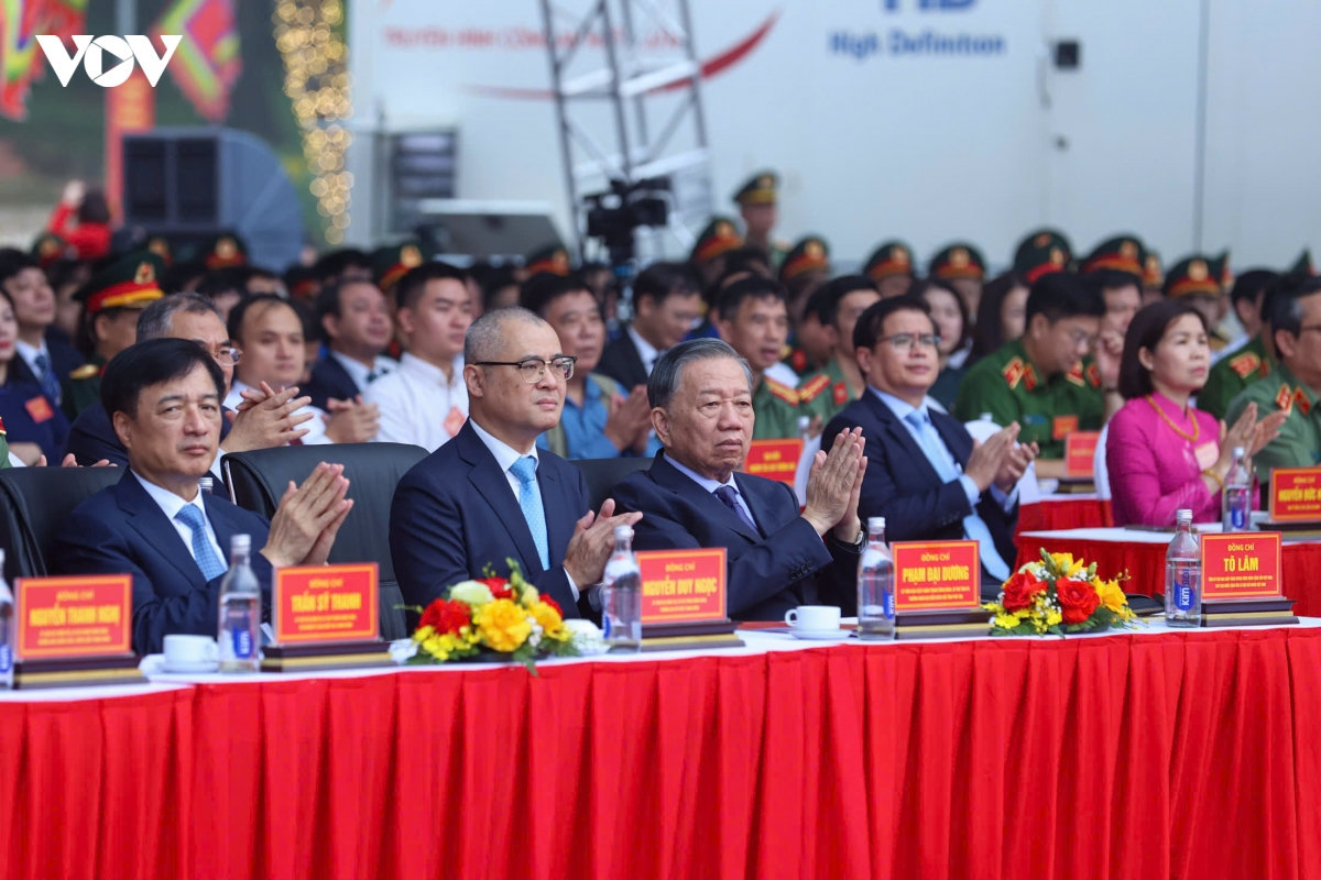 tổng bí thư, chủ tịch nước tô lâm dự lễ kỷ niệm 72 năm ngày bác hồ về thăm Đền hùng hình ảnh 4 tong bi thu, chu tich nuoc to lam du le ky niem 72 nam ngay bac ho ve tham Den hung hinh anh 4