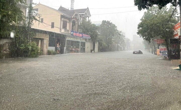vi sao vinh xuat hien mua lon ky luc trong hon 40 nam hinh anh 1