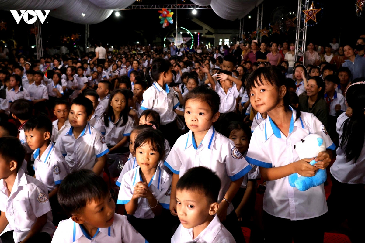 trung thu dau tien o truong noi tru lien cap vung bien gioi Dak lak hinh anh 1