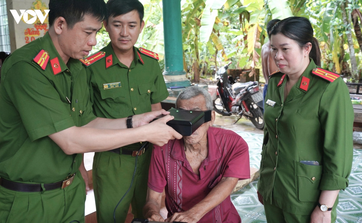 Dua dich vu cong den tan nha nguoi yeu the hinh anh 2