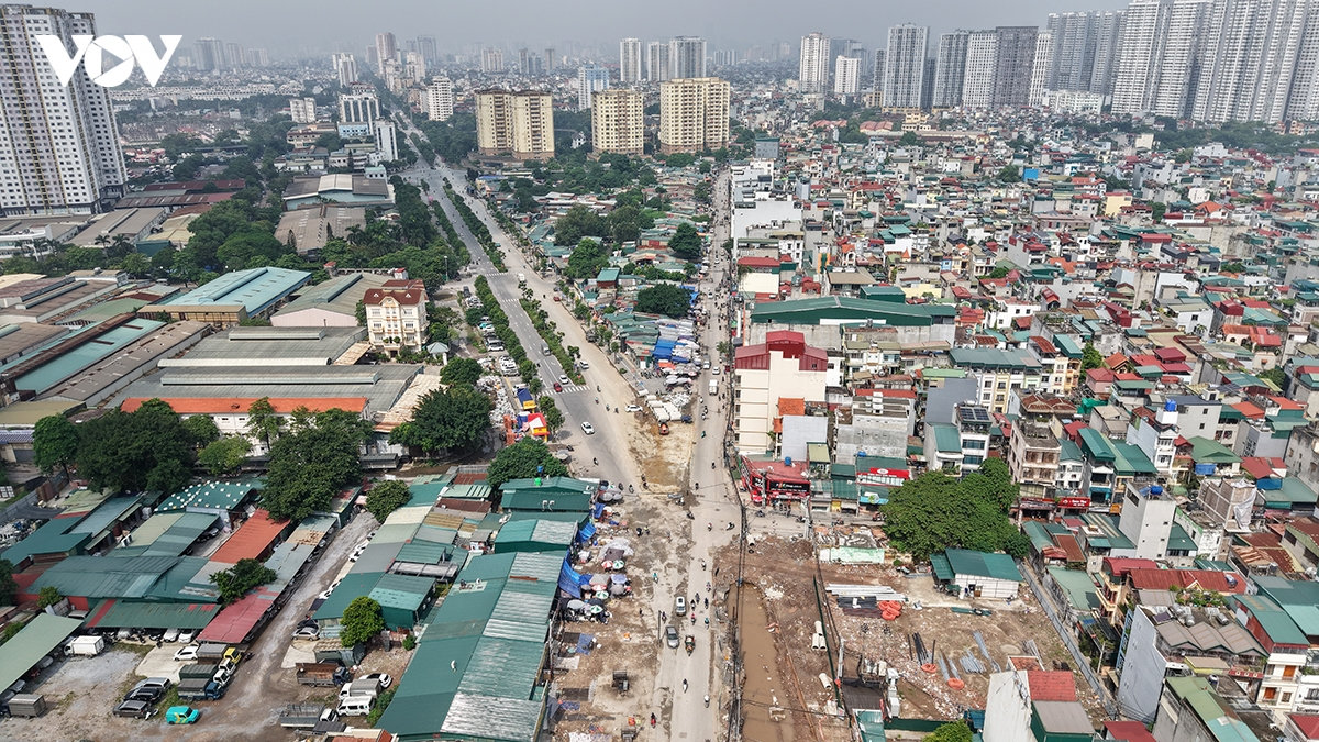 du an mo duong linh nam ngon ngang thi cong, ho kinh doanh chat vat hinh anh 2