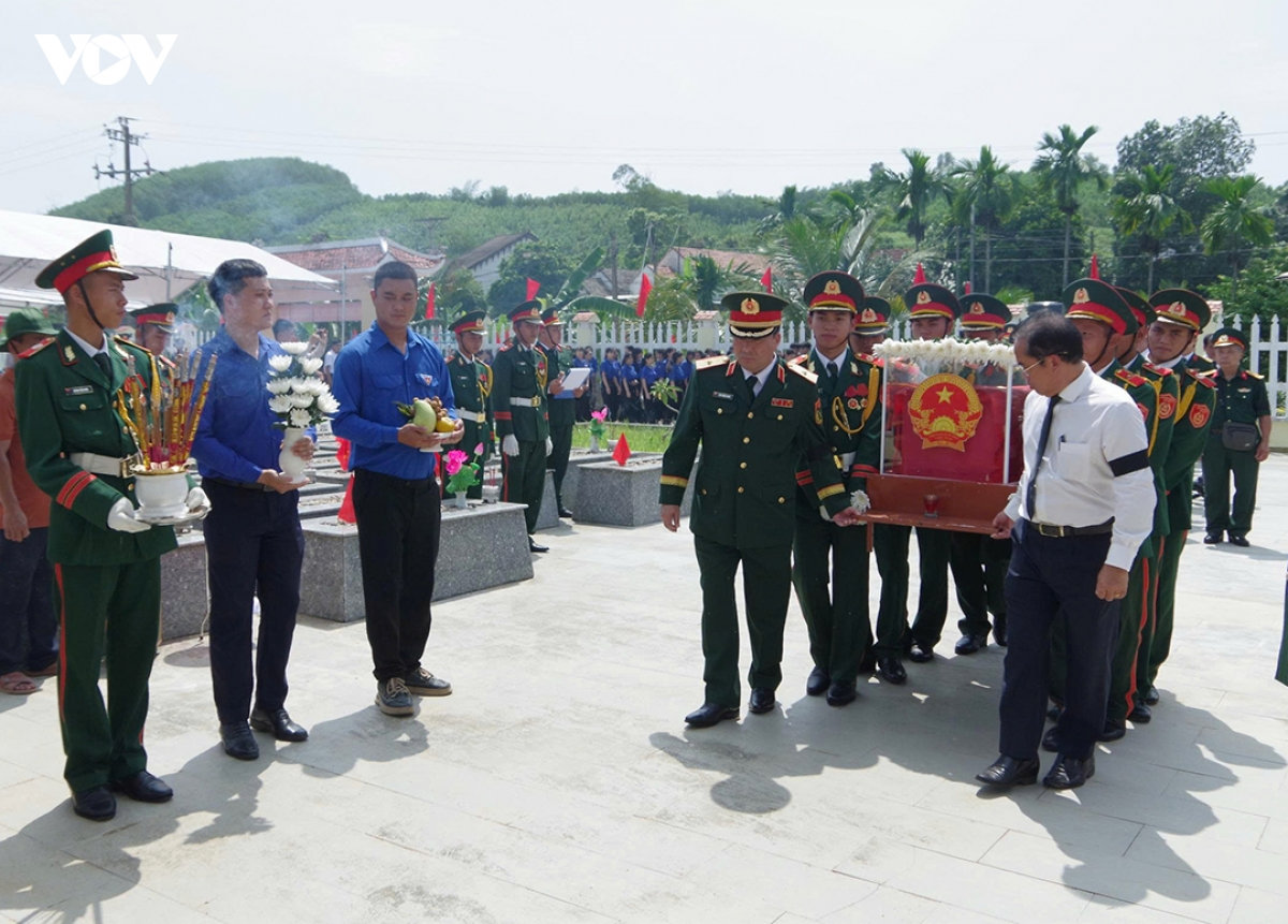 Đà nẵng hoàn thành lấy mẫu adn ở 144 nghĩa trang hình ảnh 5 Da nang hoan thanh lay mau adn o 144 nghia trang hinh anh 5