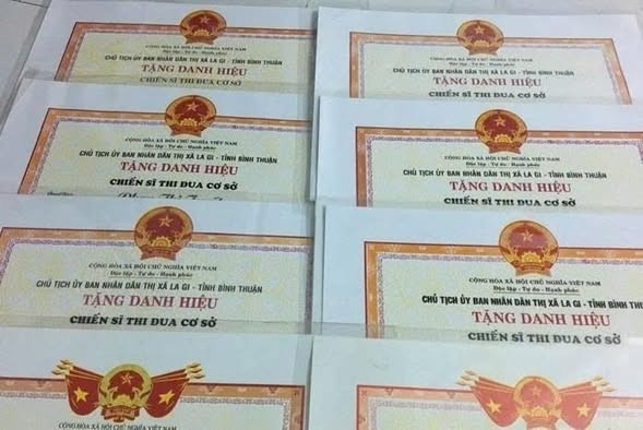 nghỉ thai sản vẫn được tính thời gian xét thi đua, khen thưởng hình ảnh 1 nghi thai san van duoc tinh thoi gian xet thi dua, khen thuong hinh anh 1
