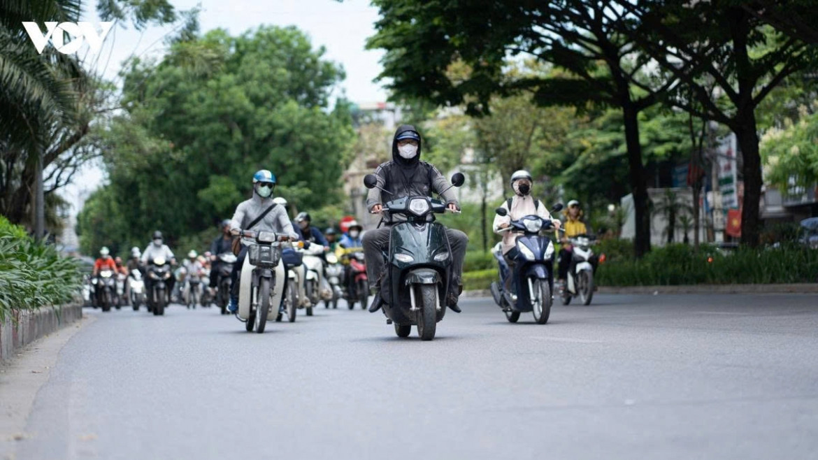 thoi tiet ngay 29 9 ha noi nang nong, nam bo chieu toi co mua to hinh anh 1