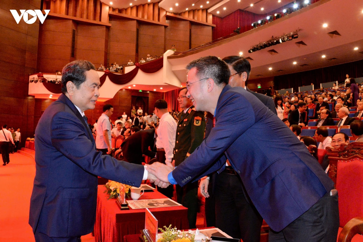 chu tich quoc hoi du le ky niem 150 nam ngay sinh cu huynh thuc khang hinh anh 1