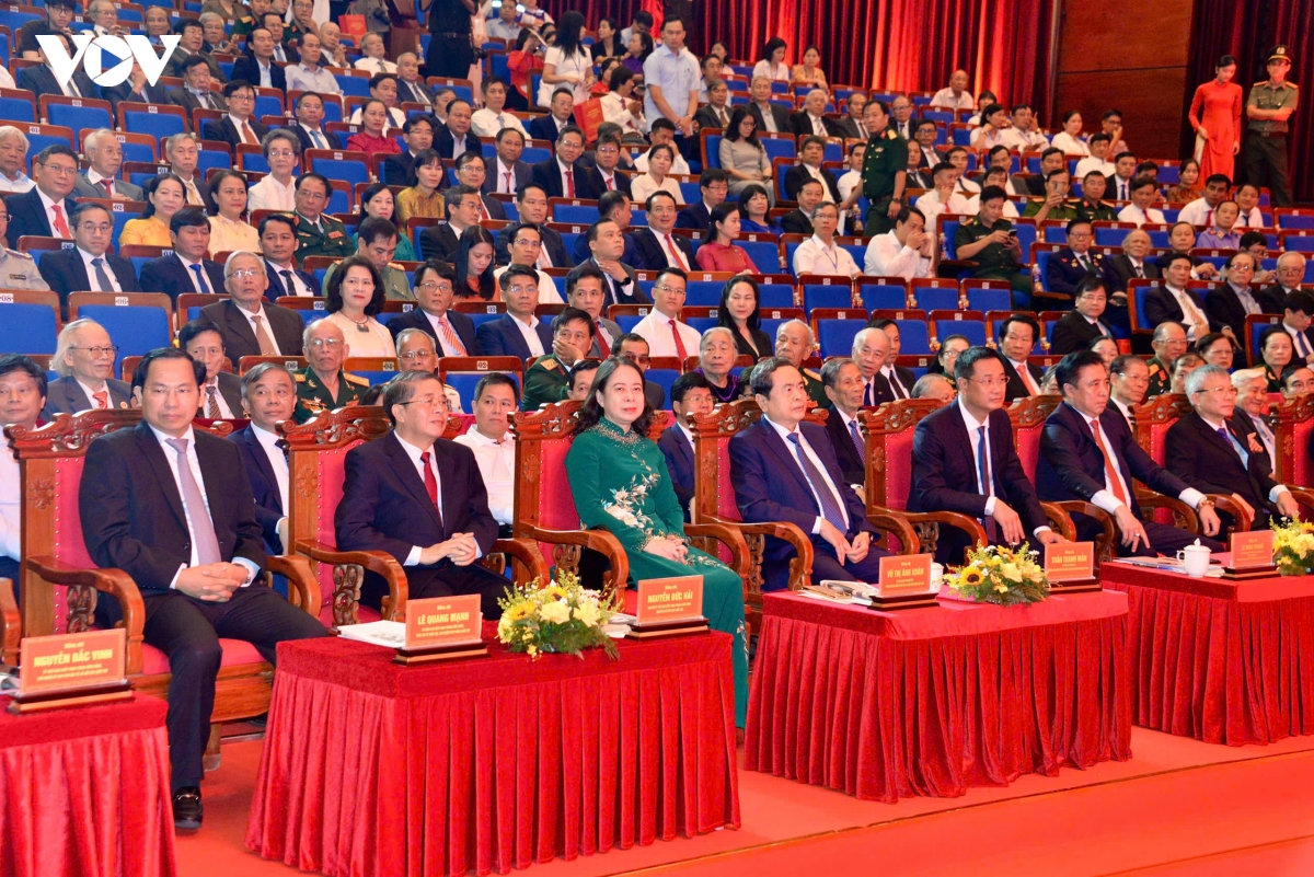 chu tich quoc hoi du le ky niem 150 nam ngay sinh cu huynh thuc khang hinh anh 4