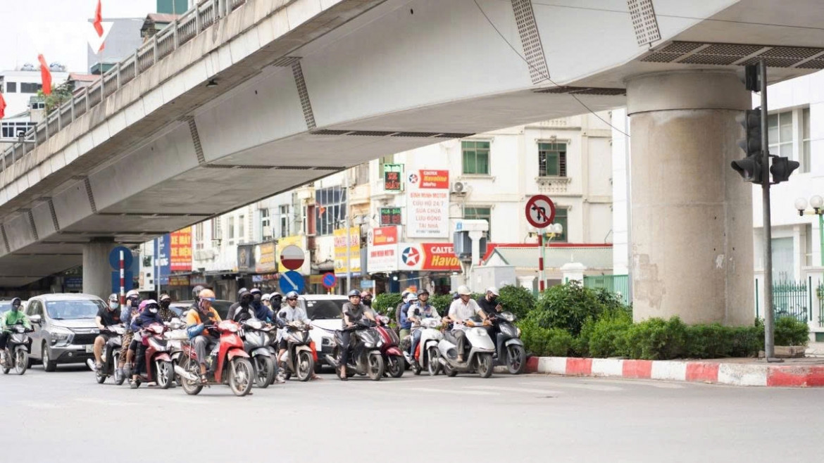 thoi tiet ngay 3 10 ha noi nang nong, nam bo chieu toi mua dong hinh anh 1