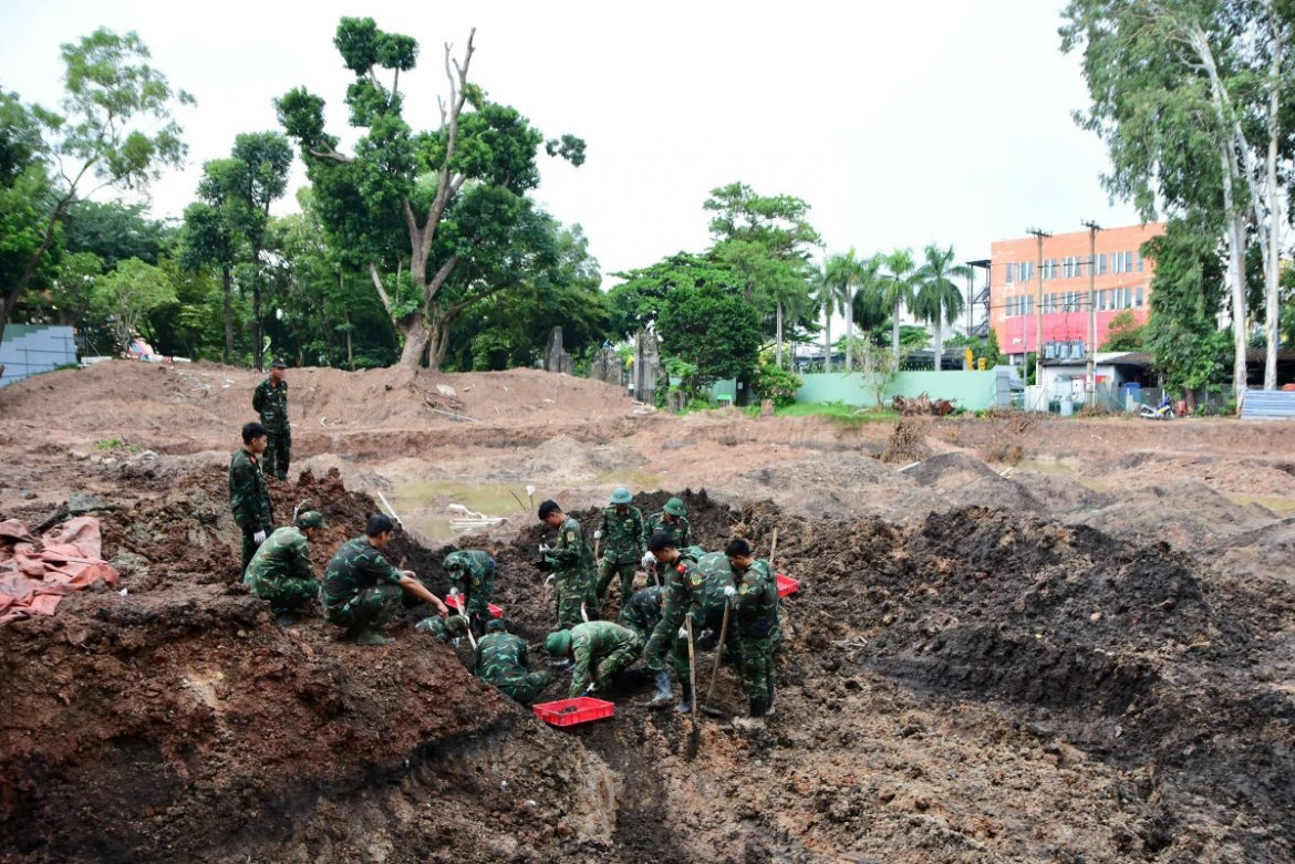 phát hiện thêm 8 hài cốt liệt sĩ tại công viên lê thị riêng hình ảnh 1 phat hien them 8 hai cot liet si tai cong vien le thi rieng hinh anh 1