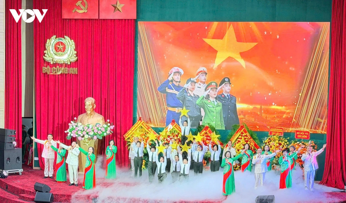 tong bi thu, chu tich nuoc to lam du Dai hoi toan quoc hoi cuu cong an nhan dan hinh anh 7