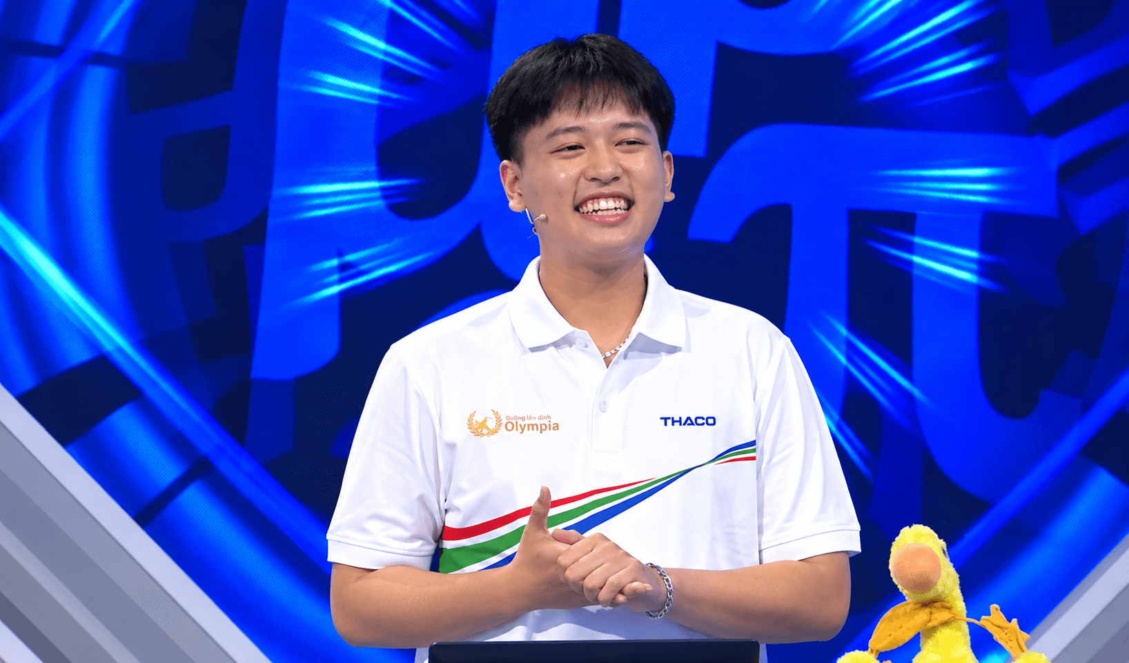 Em Nguyễn Nam Khánh đã xuất sắc giành vòng nguyệt quế cuộc thi tuần Đường lên đỉnh Olympia. (Ảnh chụp màn hình)