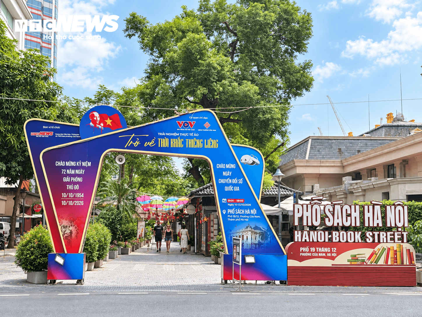 Không gian trải nghiệm Trở về thời khắc thiêng liêng tại Phố Sách Hà Nội.