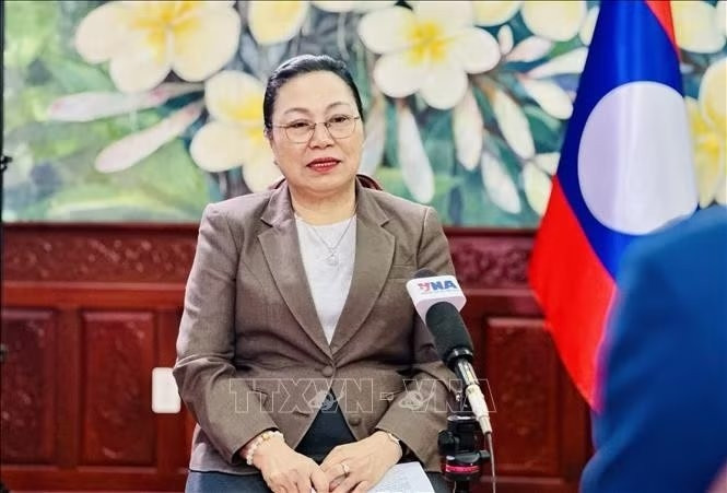 bon noi dung hien thuc hoa noi ham gan ket chien luoc viet nam - lao hinh anh 1