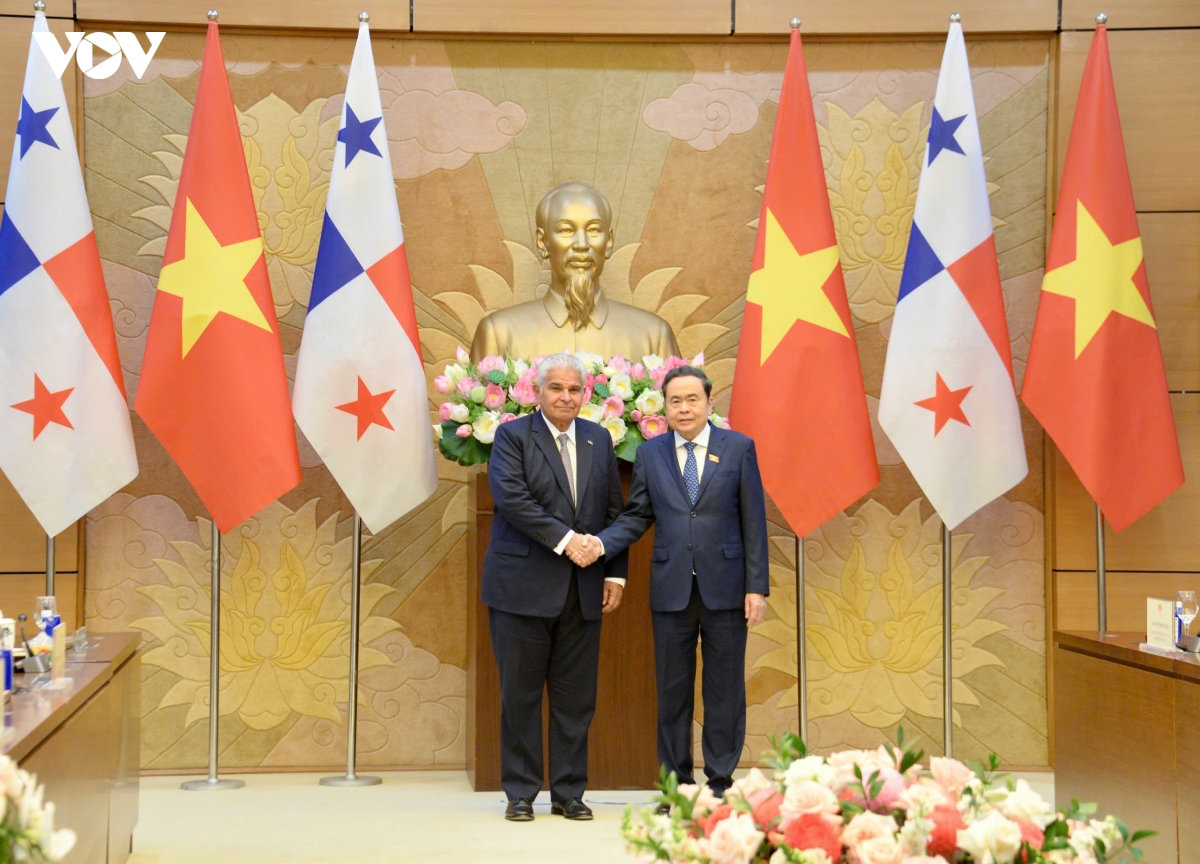 chu tich quoc hoi tran thanh man hoi kien tong thong cong hoa panama hinh anh 7