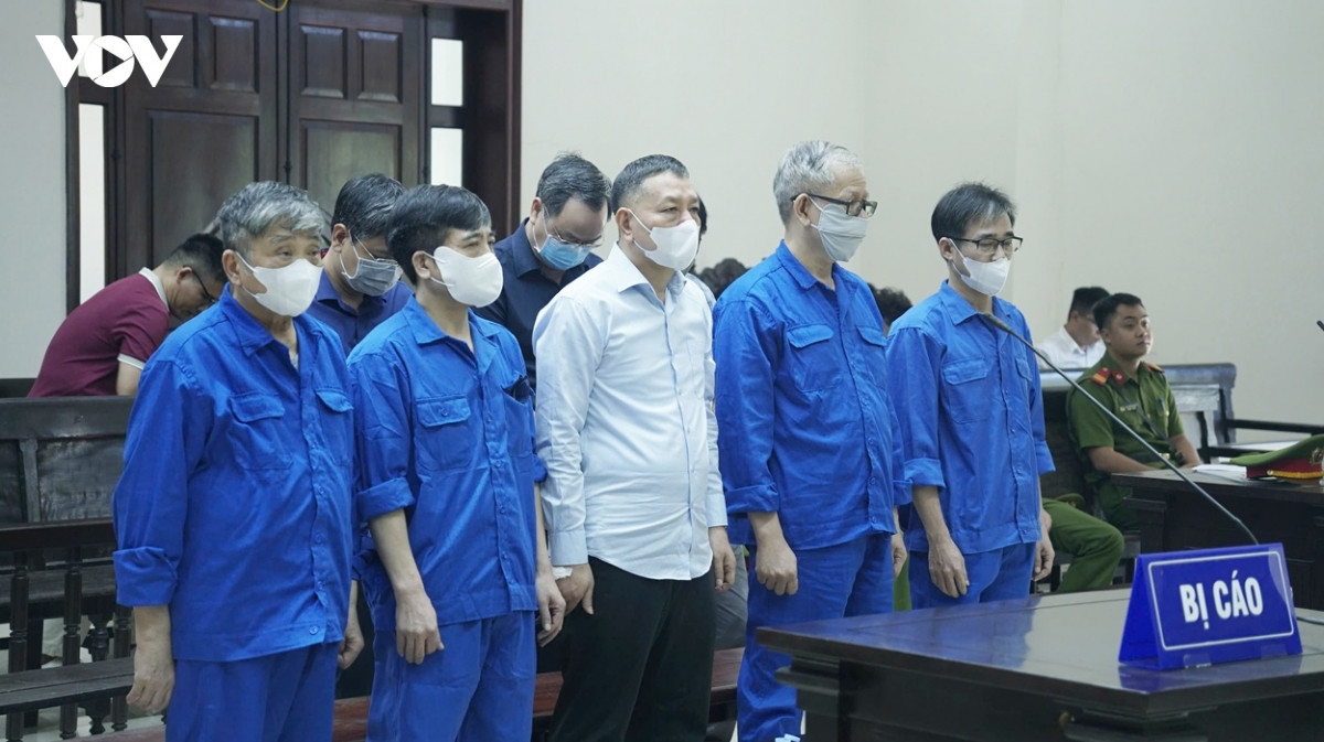 cuu bo truong nguyen thi kim tien duoc giam 3 nam tu nhung khong huong an treo hinh anh 1